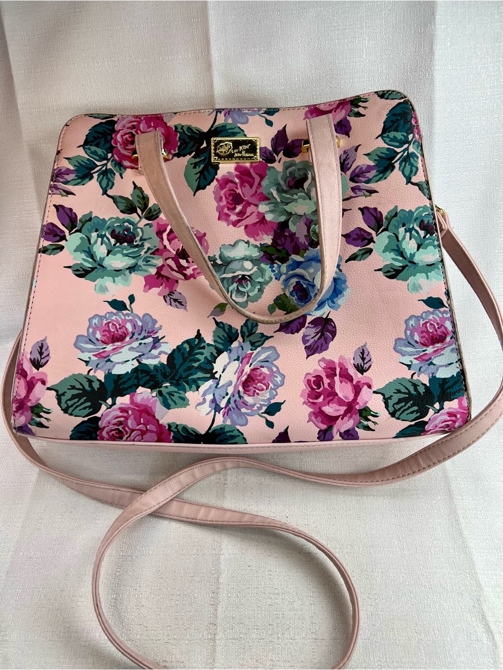 Betsy Johnson, floral Crossbody or handbag - Picture 1 of 12